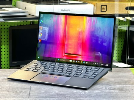 Asus Zenbook UX435E 3